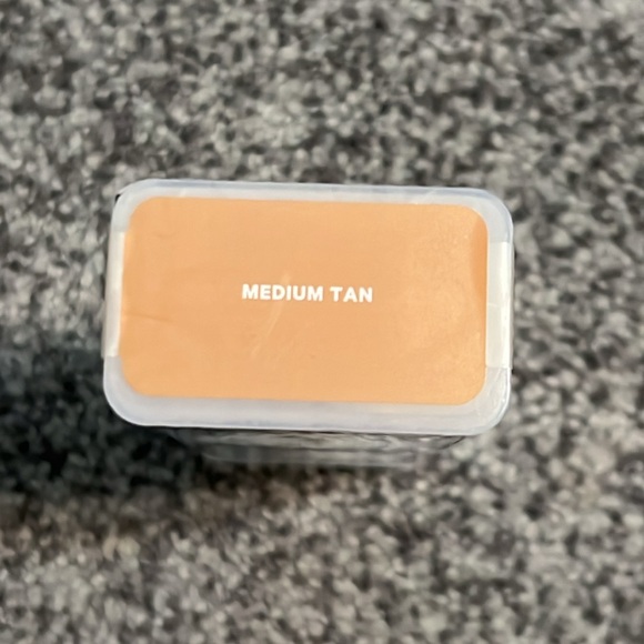 MILK Blur Matte Liquid Foundation Medium Tan NIB - Picture 3 of 3